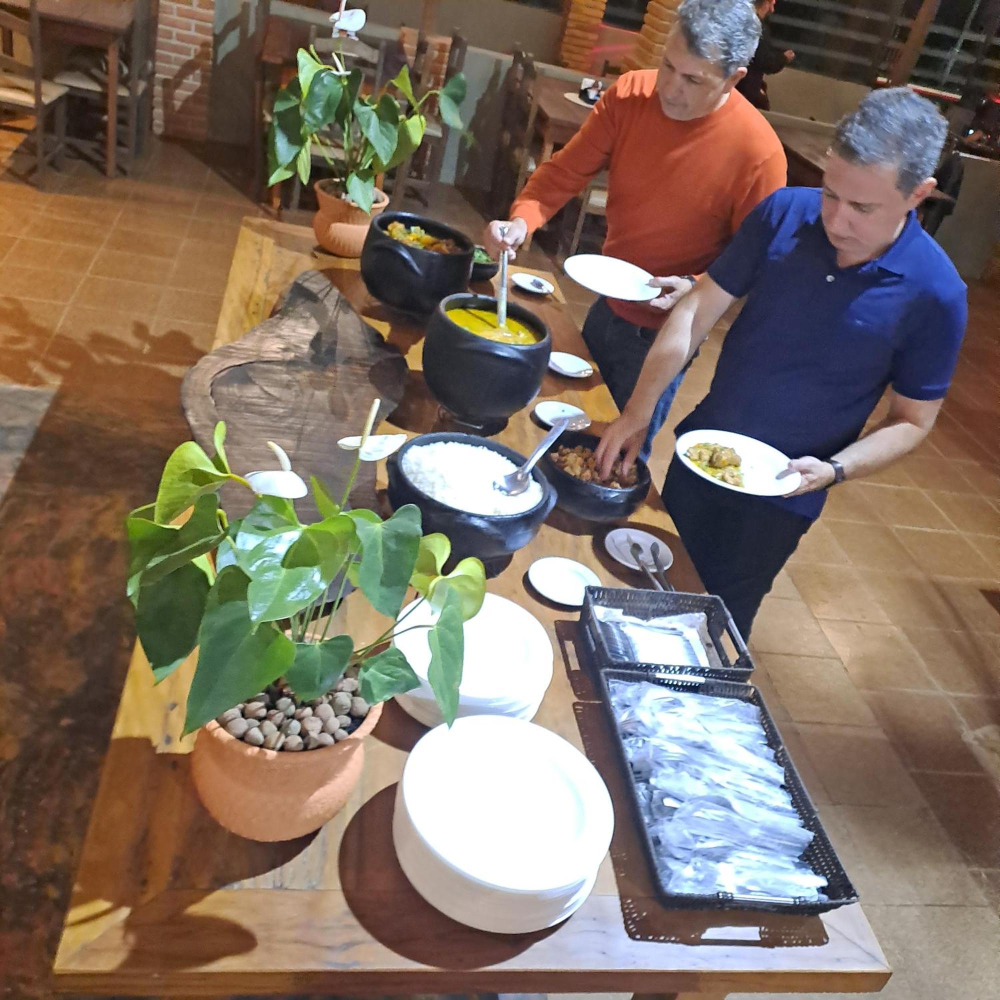 E Restaurante Victorios Caete
